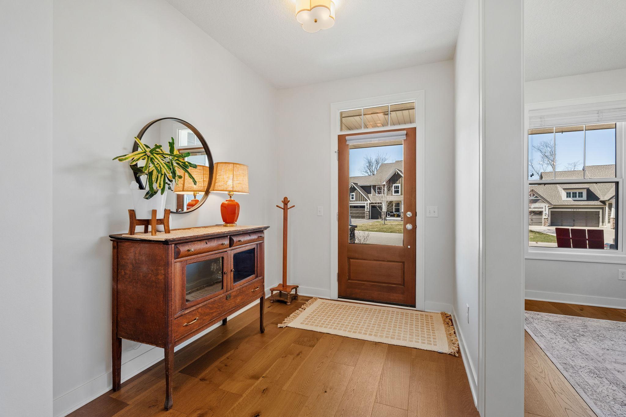 12-web-or-mls-1640 Dutch Lake Dr-15.jpg