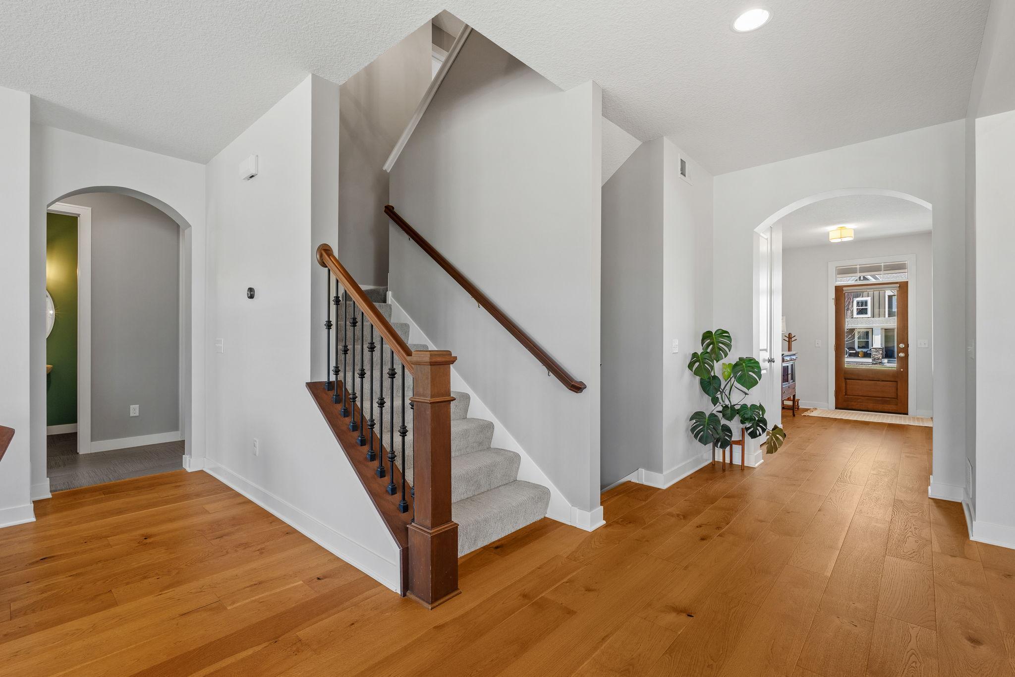 13-web-or-mls-1640 Dutch Lake Dr-16.jpg