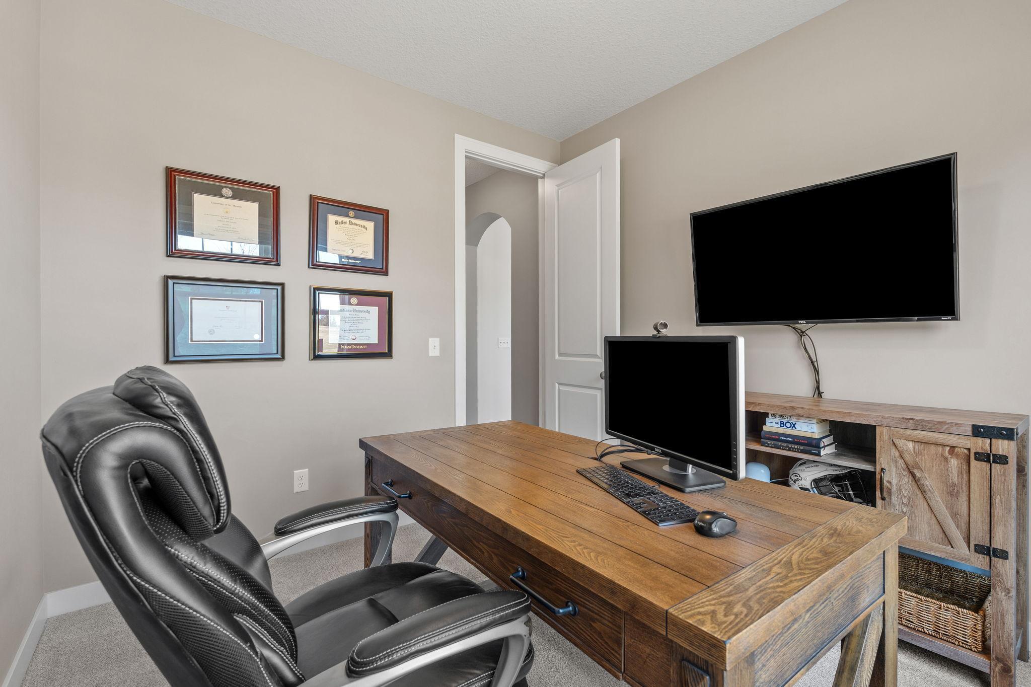 33-web-or-mls-1640 Dutch Lake Dr-37.jpg