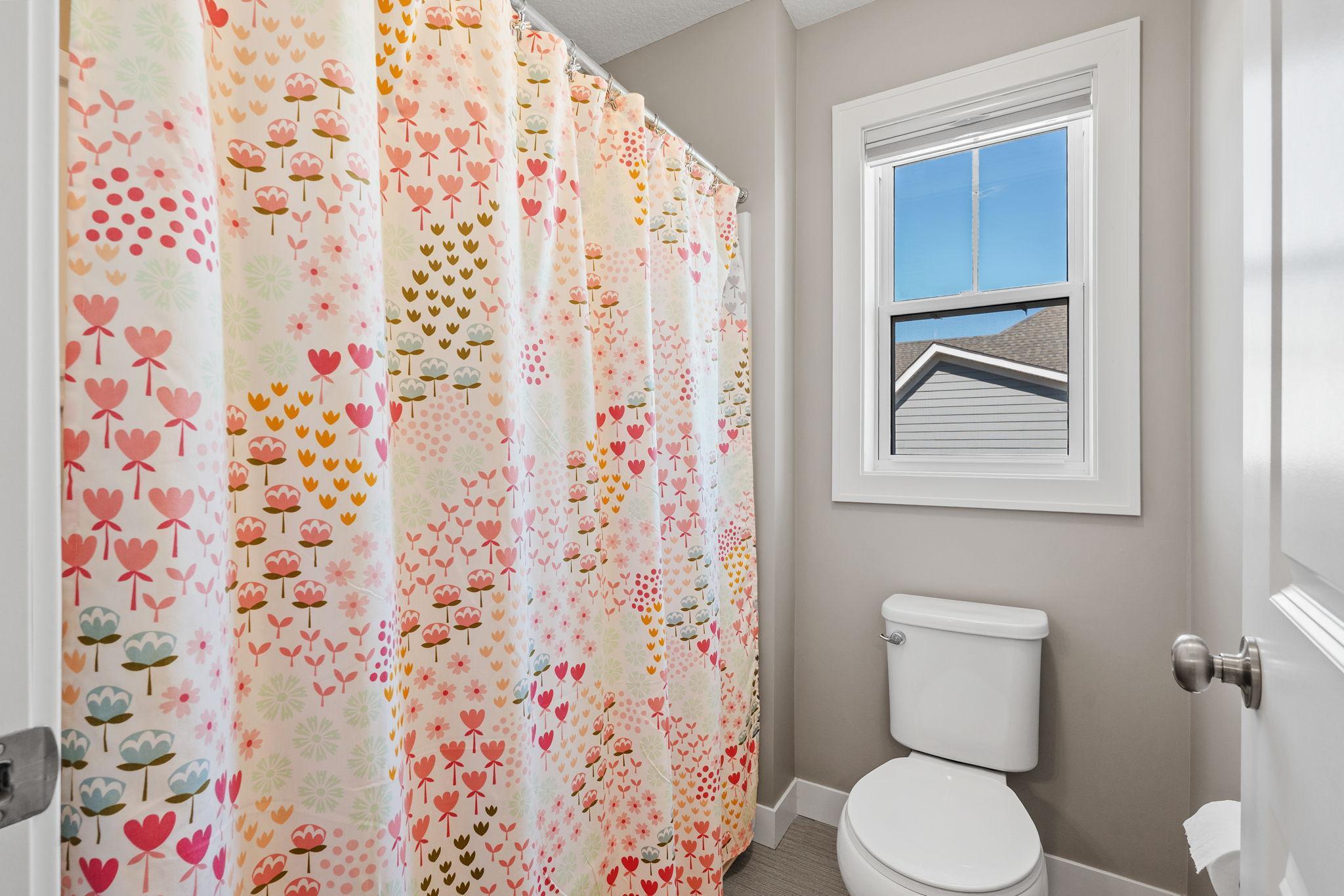 48-web-or-mls-1640 Dutch Lake Dr-54.jpg