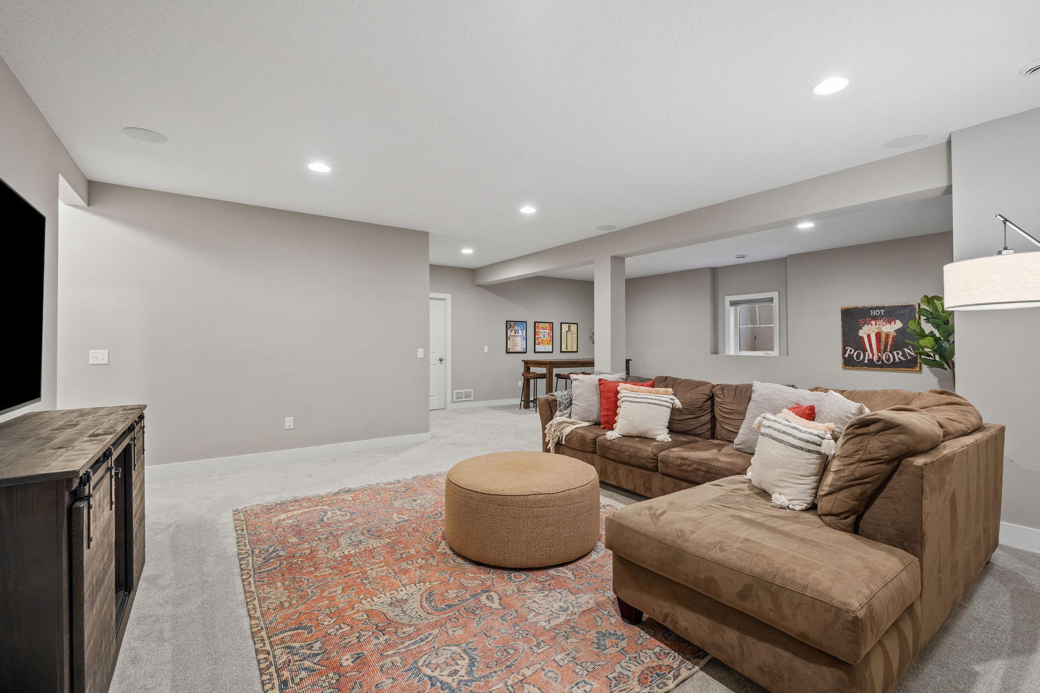 63-web-or-mls-1640 Dutch Lake Dr-69.jpg