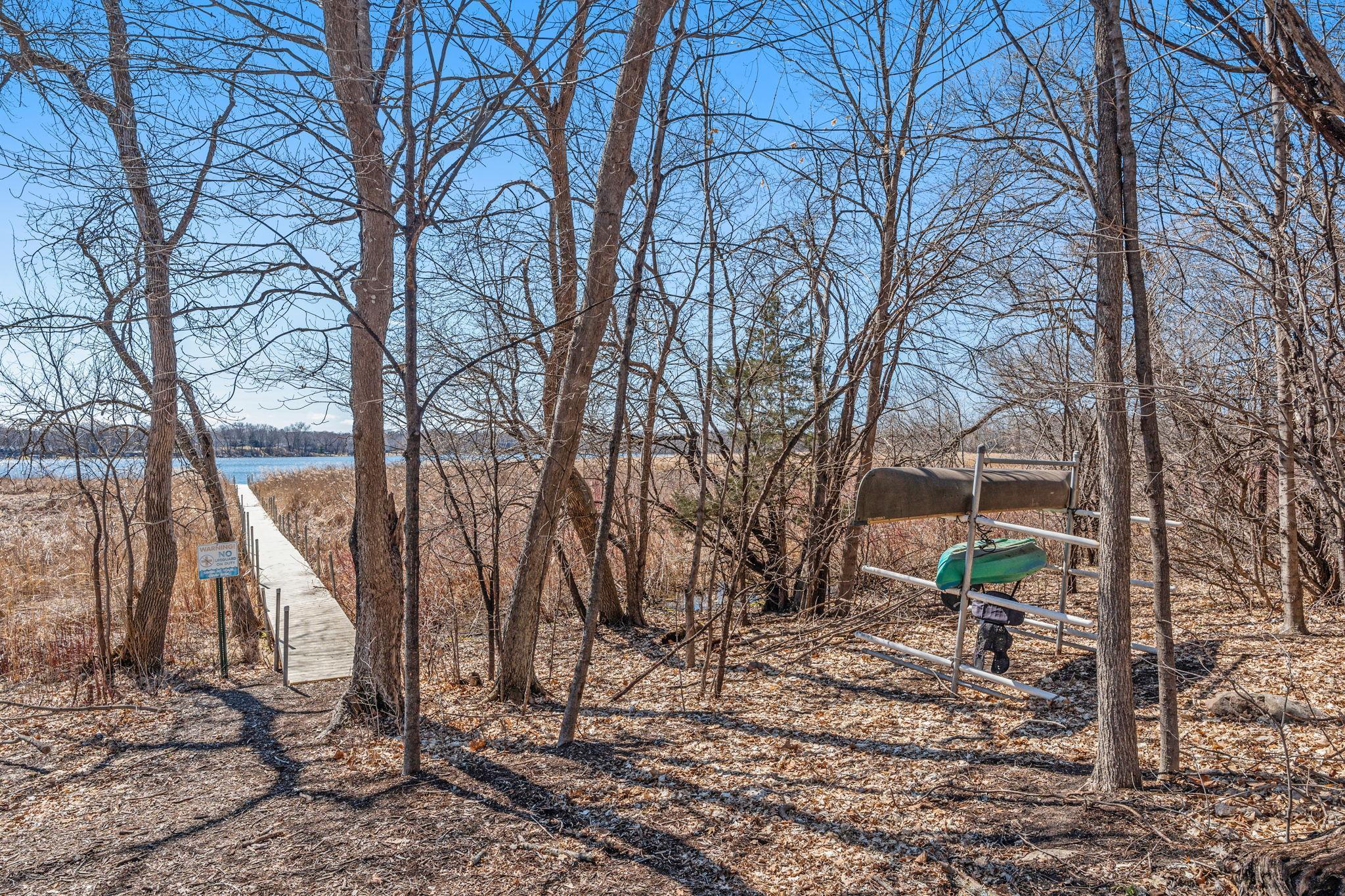 83-web-or-mls-1640 Dutch Lake Dr-10.jpg