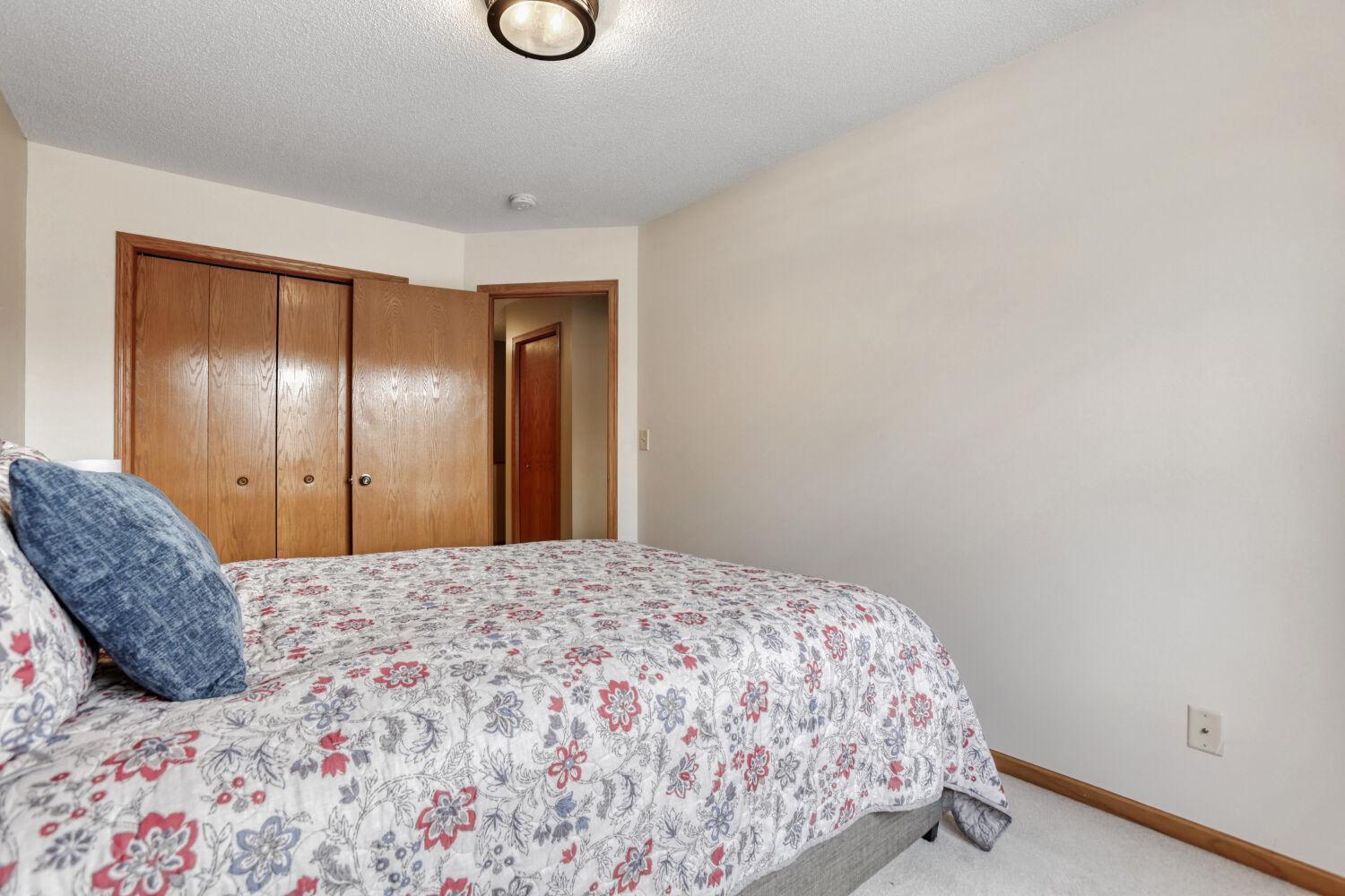 13244 Aberdeen St NE - Web Quality - 020 - 20 Bedroom.jpg