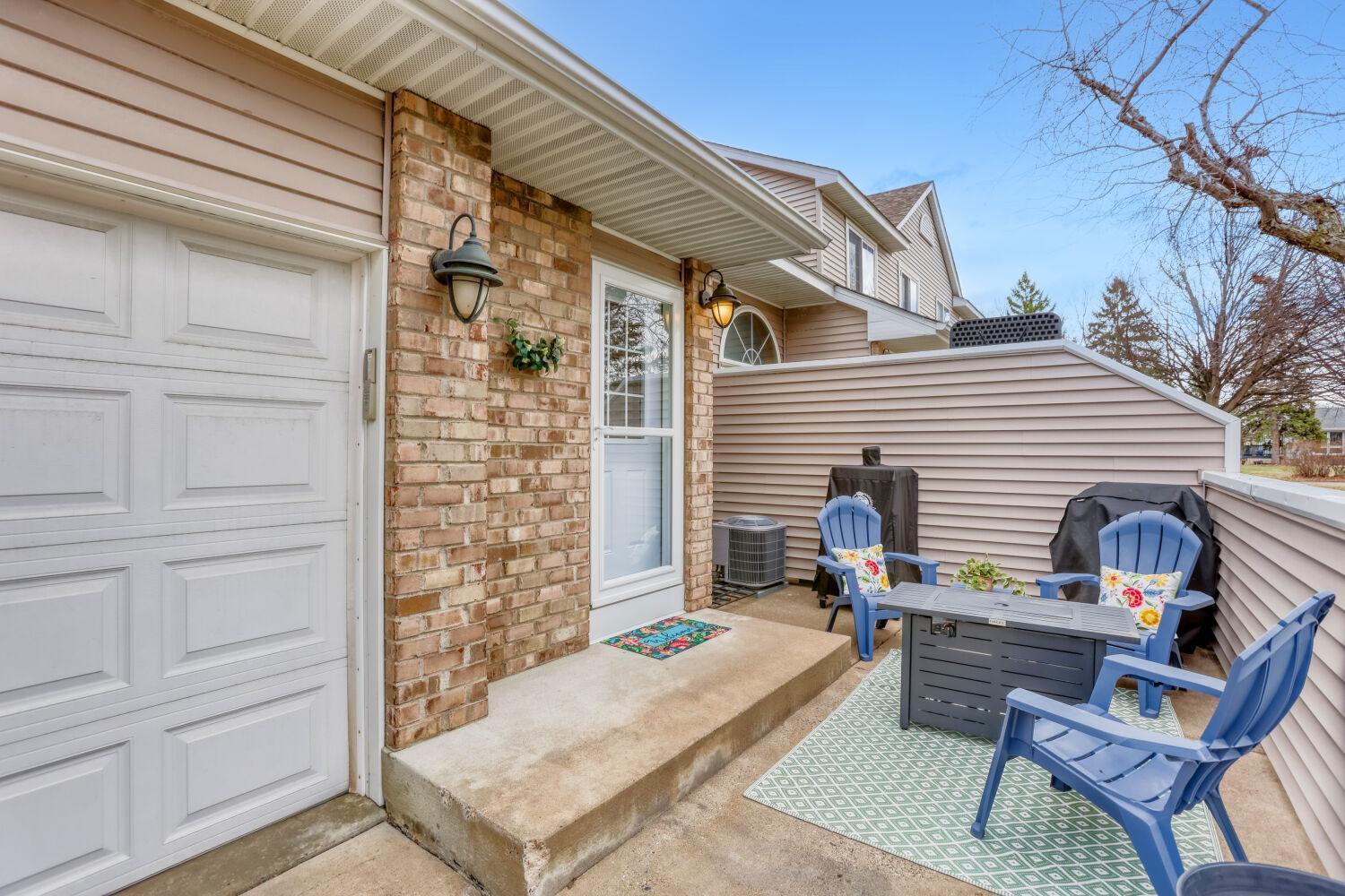 13244 Aberdeen St NE - Web Quality - 017 - 17 Balcony.jpg