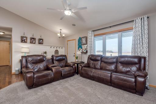 7-web-or-mls-1116-10th-st.jpg