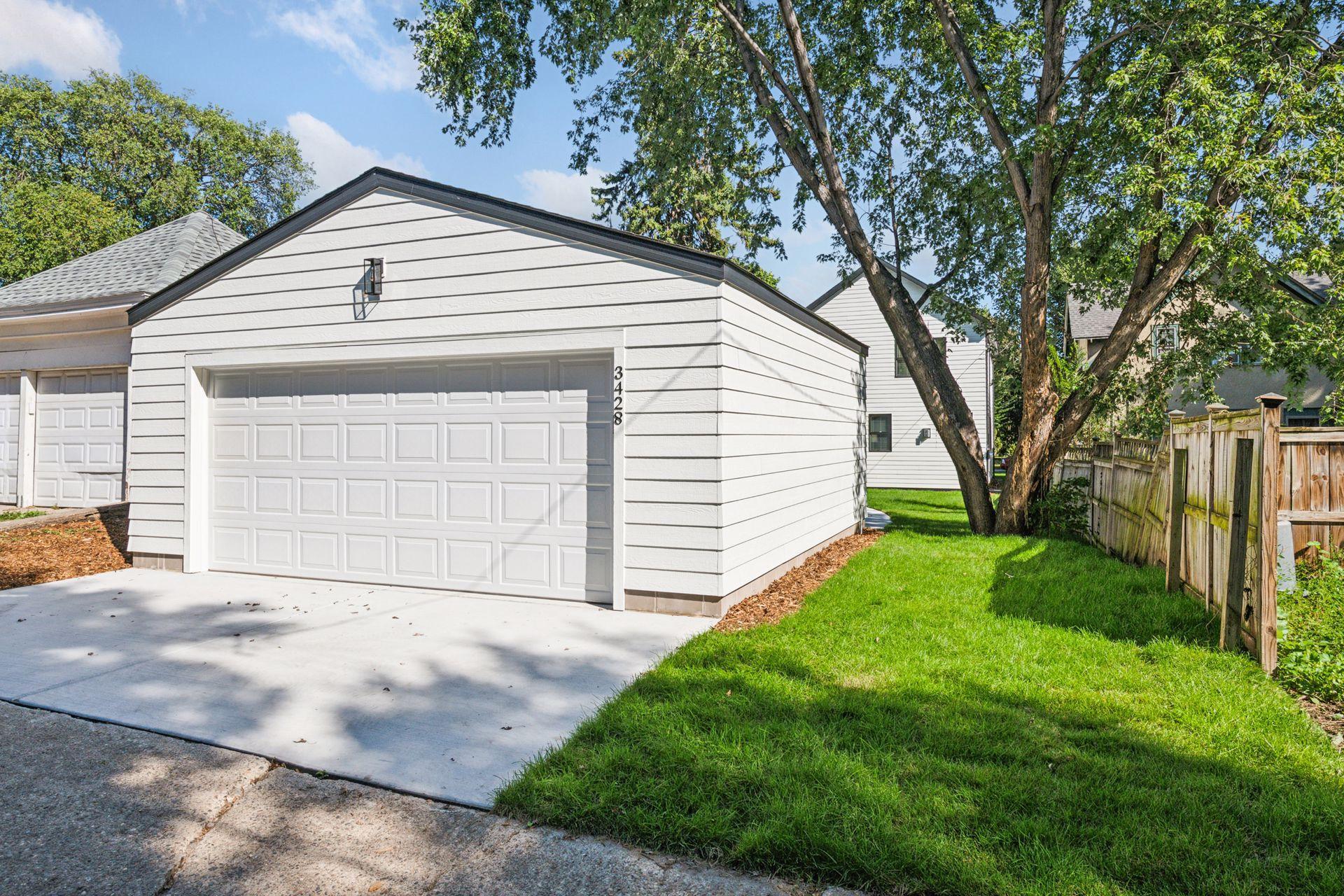 MODEL HOME IMAGE - Specific finishes are available to customize8 Pillsbury Avenue - Spacecrafting - 0010 (2).jpg