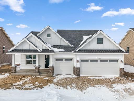7533 Lotus Lane, Lino Lakes, MN 55038