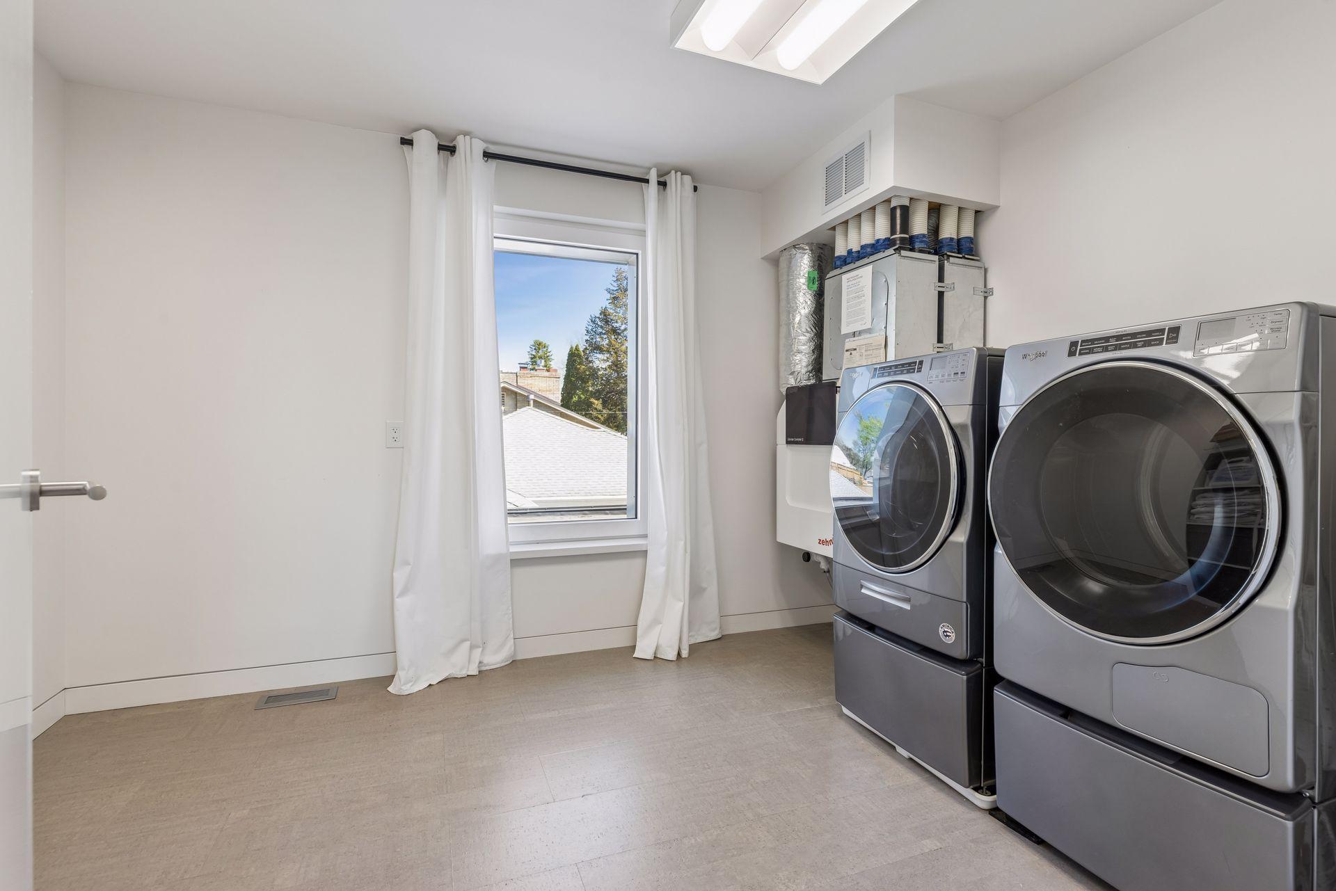 Upper level laundry room