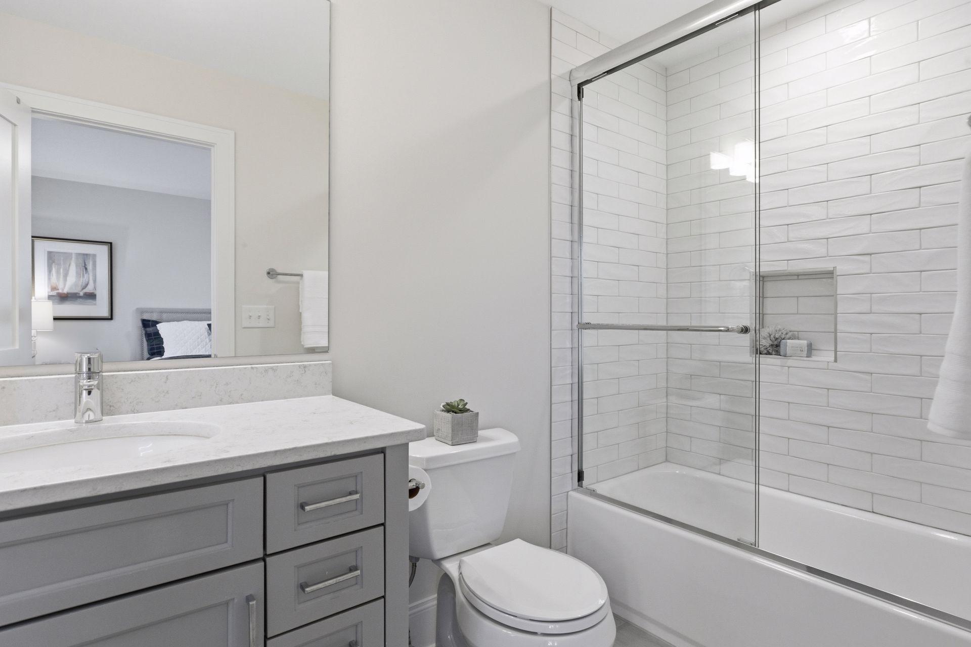 1774 Girard Avenue South - Spacecrafting - 0048.jpg