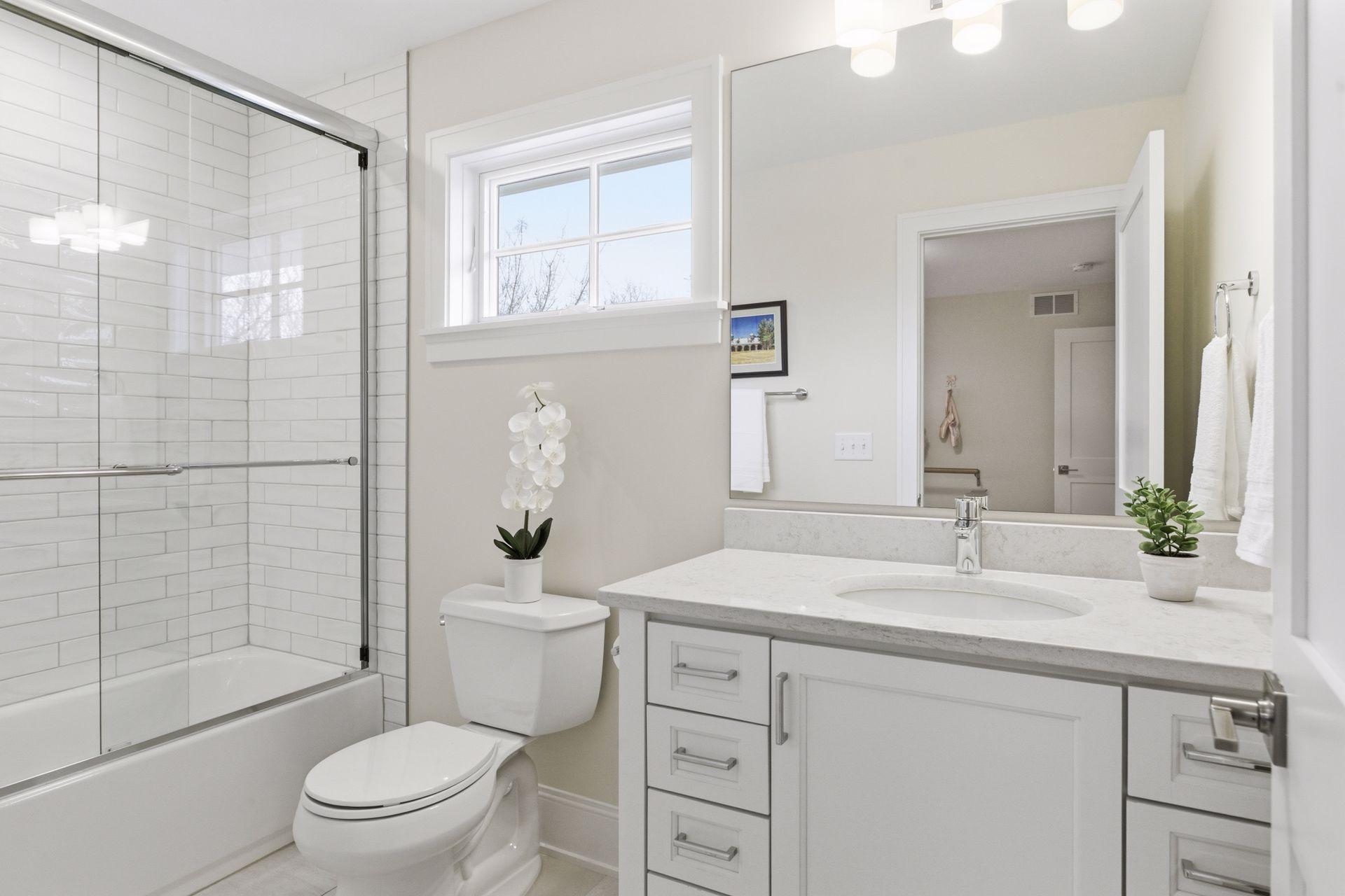 1774 Girard Avenue South - Spacecrafting - 0046.jpg