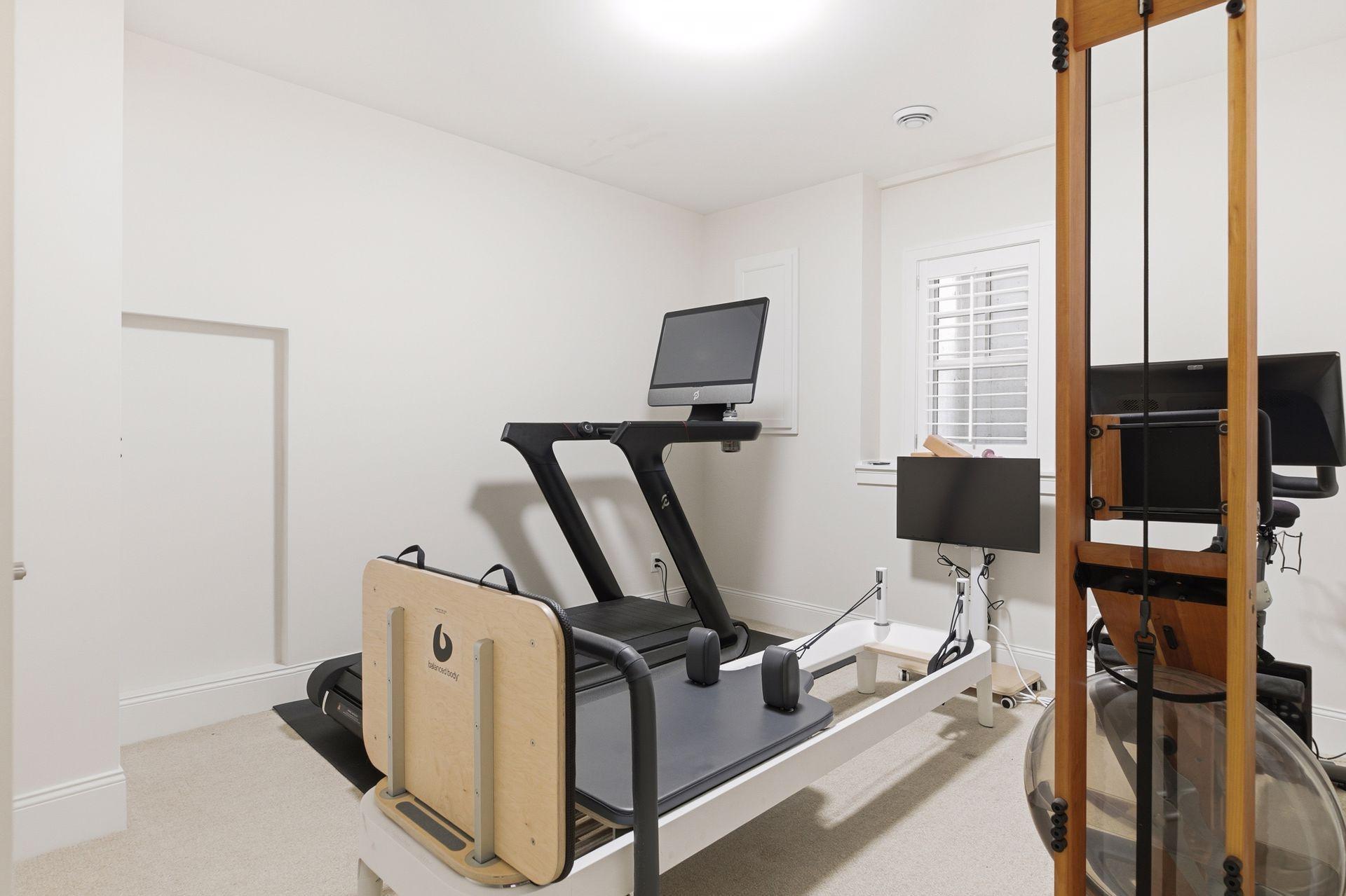 1774 Girard Avenue South - Spacecrafting - 0058.jpg