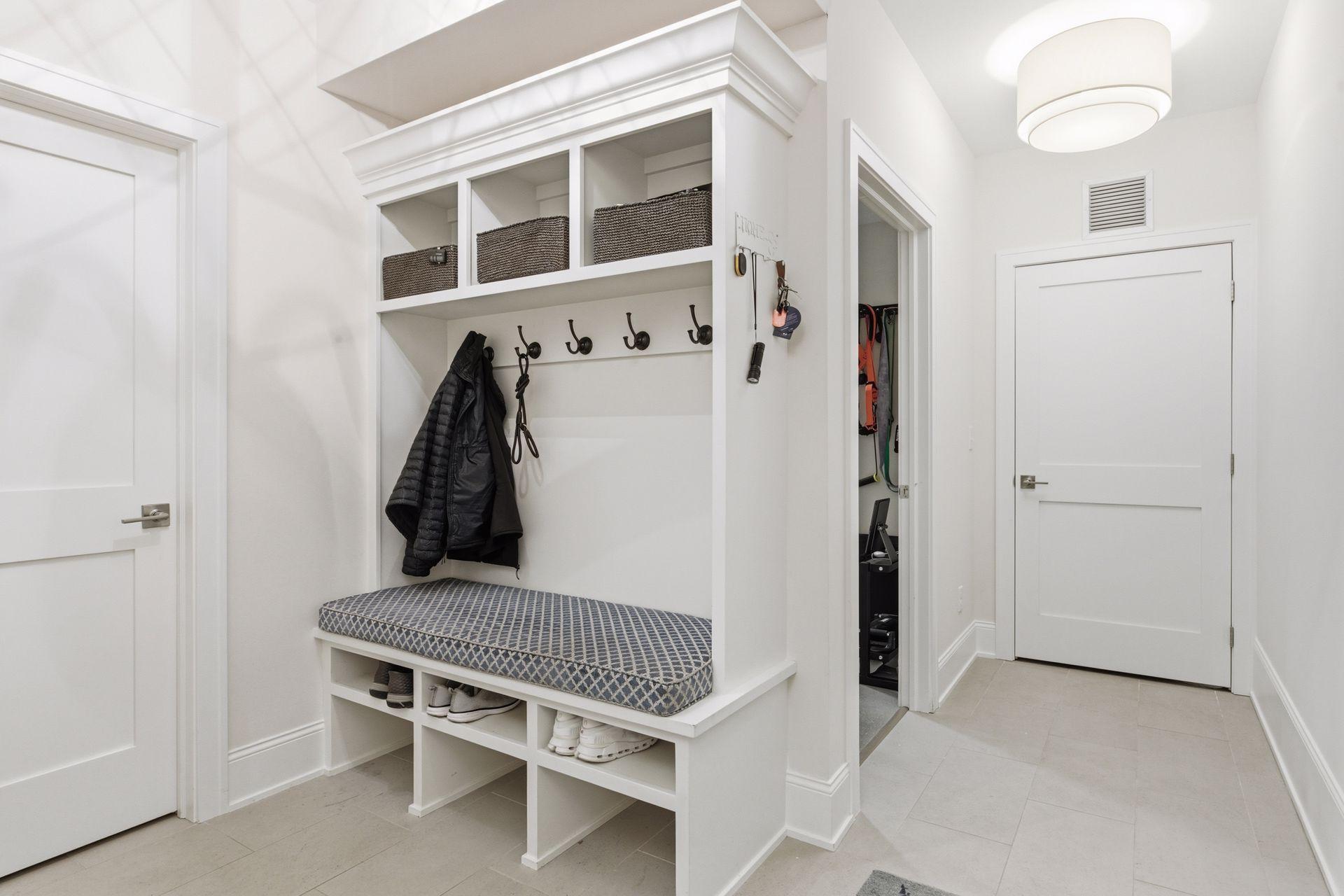 1774 Girard Avenue South - Spacecrafting - 0059.jpg