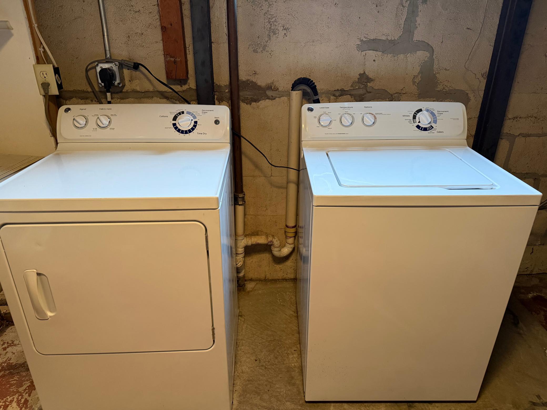 washer and dryer included