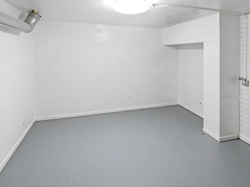 Virtually altered to showcase this lower-level space. Clean and well maintained space offers endless possibilities!