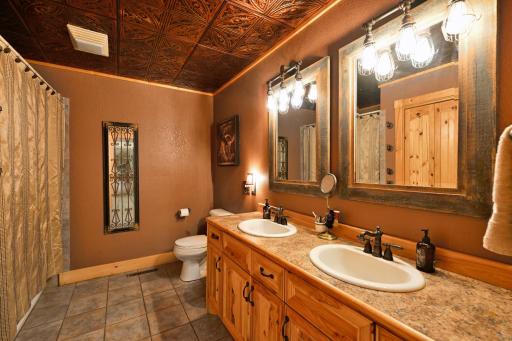 W2325 Belvidere Road, Sarona, WI 54870