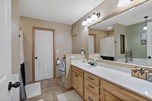 1944 Commonwealth Boulevard, 4, Chanhassen, MN 55317