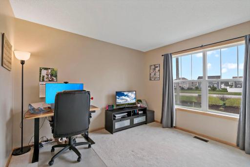 1944 Commonwealth Boulevard, 4, Chanhassen, MN 55317