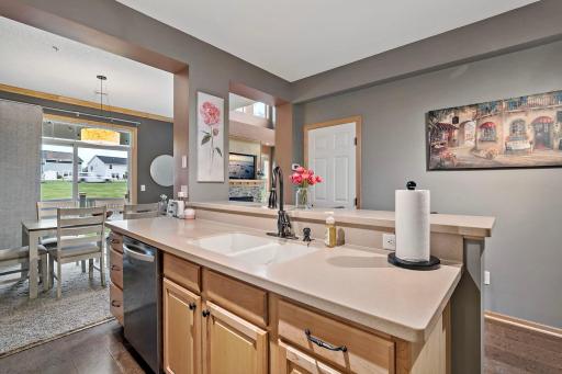 1944 Commonwealth Boulevard, 4, Chanhassen, MN 55317