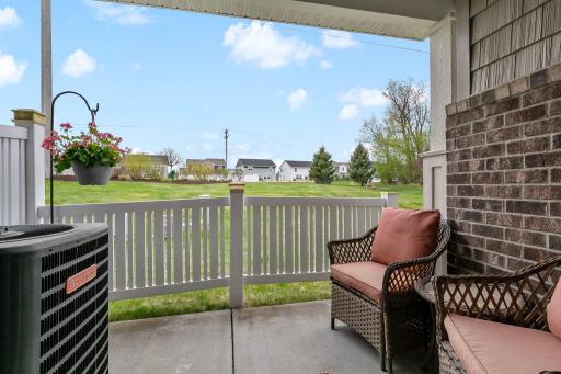 1944 Commonwealth Boulevard, 4, Chanhassen, MN 55317