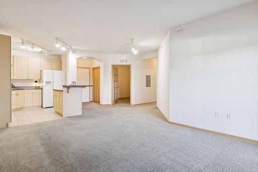 1800 Graham Avenue, 325, Saint Paul, MN 55116