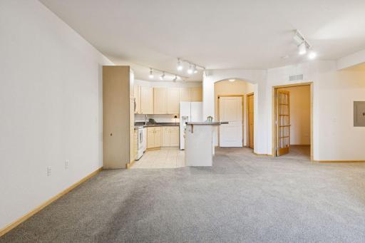 1800 Graham Avenue, 325, Saint Paul, MN 55116