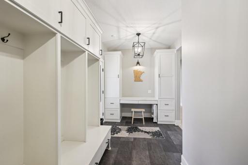 19990 Fairlawn Ave 27.jpg