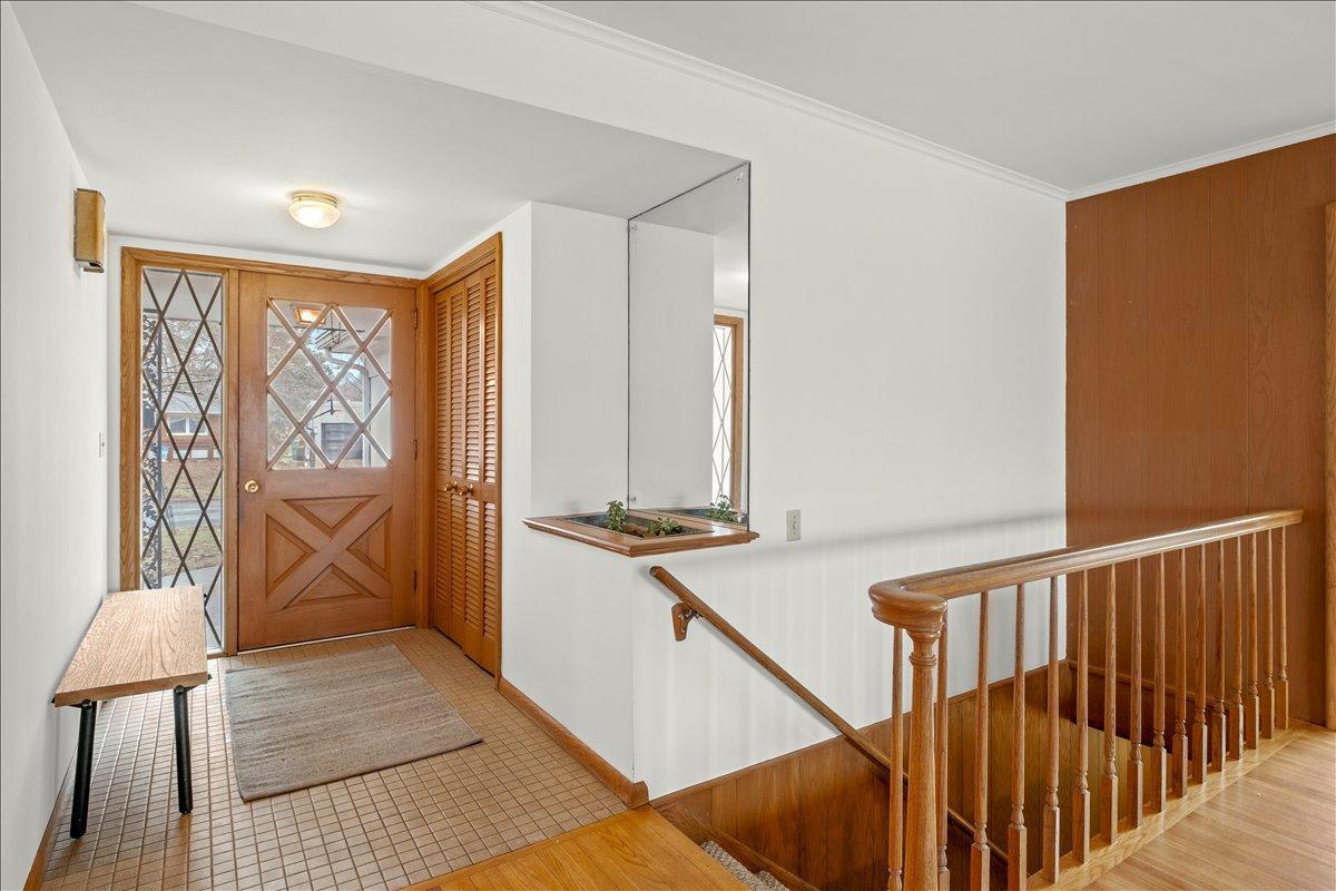 06-3330 Decatur Ln-0006.jpg