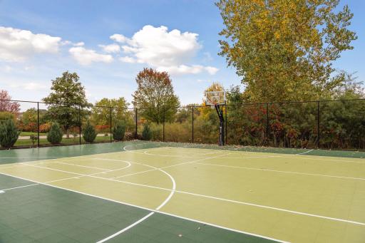 Rapp Farm community courts