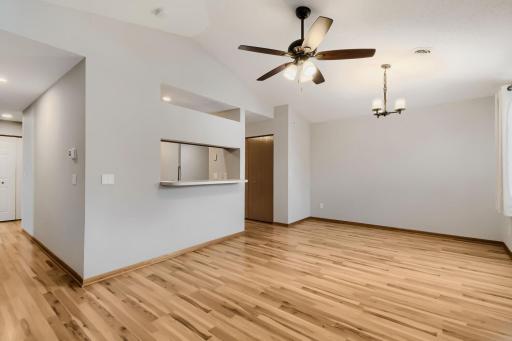 9102 Terra Verde Trail, Eden Prairie, MN 55347