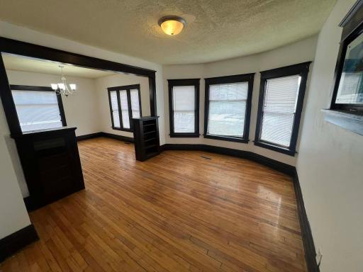 4027 Bryant Avenue N, Minneapolis, MN 55412