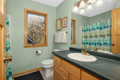 Full bathroom in upstairs hallway