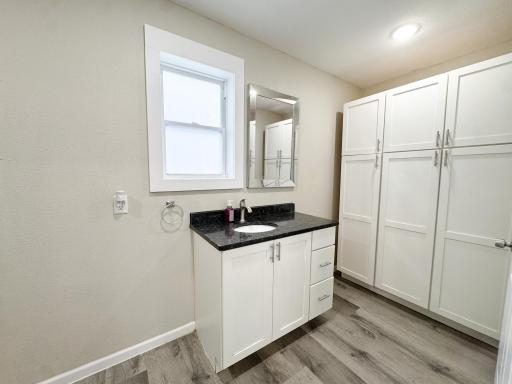 514 E Hampden Avenue, Fergus Falls, MN 56537