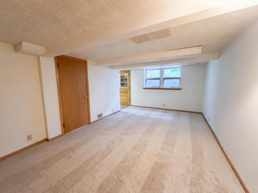 973 Bidwell Street, Saint Paul, MN 55118