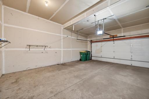 8635 Tessman Circle N, Brooklyn Park, MN 55445