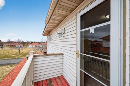 8635 Tessman Circle N, Brooklyn Park, MN 55445