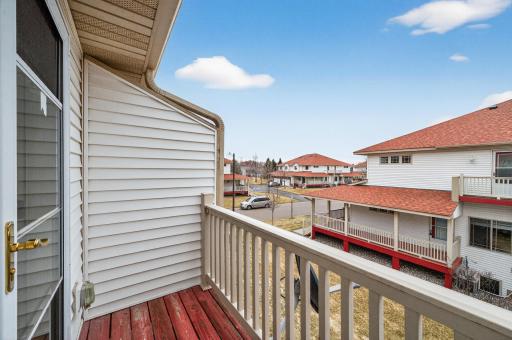 8635 Tessman Circle N, Brooklyn Park, MN 55445