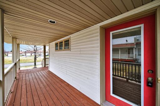 8635 Tessman Circle N, Brooklyn Park, MN 55445