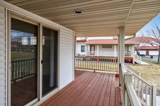 8635 Tessman Circle N, Brooklyn Park, MN 55445