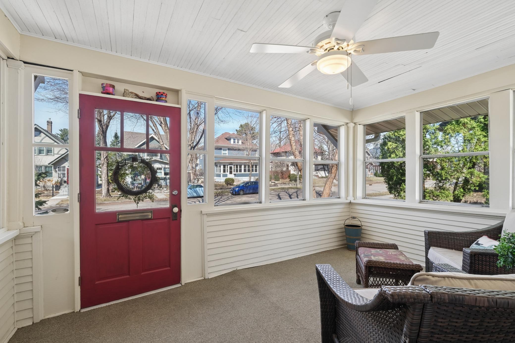 Sweet yet spacious front porch