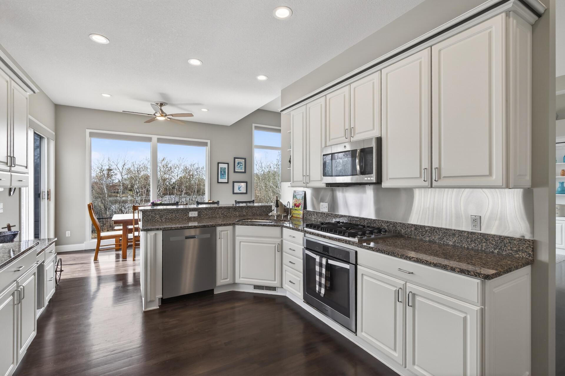 69_17141_Jackson_Trail16 (1)_mls.jpg