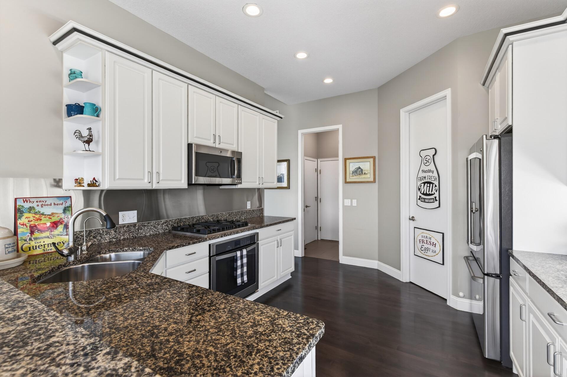 70_17141_Jackson_Trail17 (1)_mls.jpg