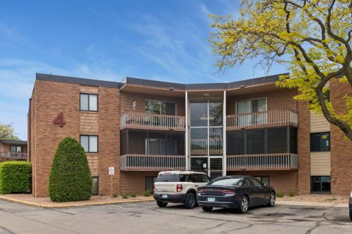 5410 Three Points Boulevard, 411, Mound, MN 55364