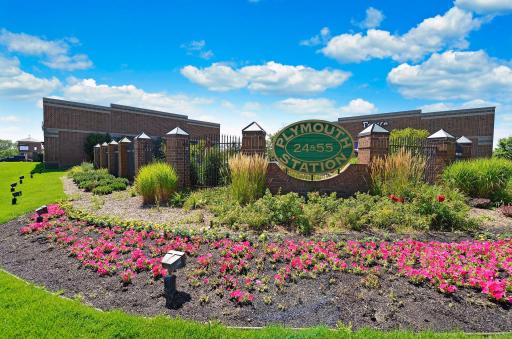 Only one mile from Plymouth Station and other shopping centers, with grocery stores and restaurants.