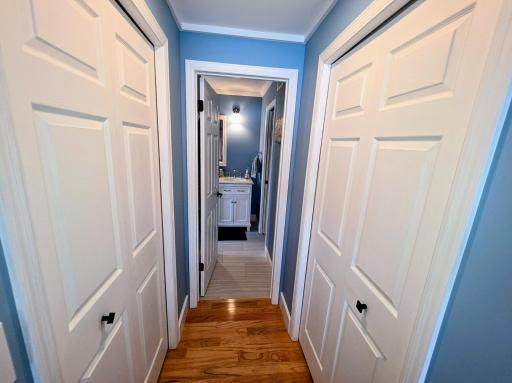 Hall to primary bath