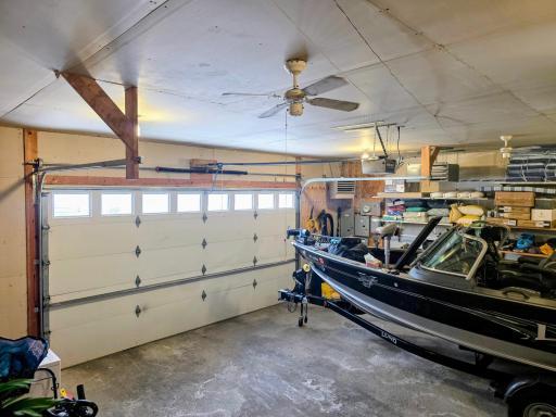 Spacious garage