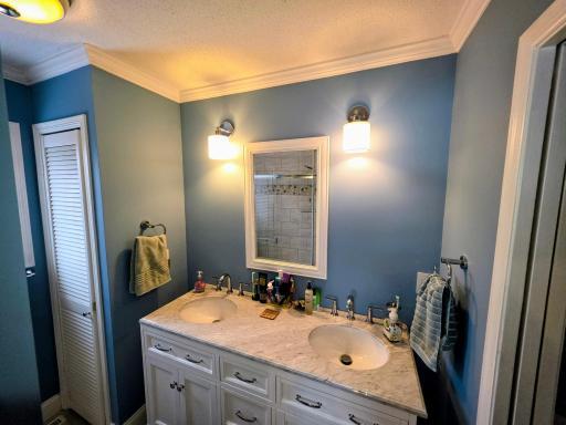 Jack and Jill vanity in primary