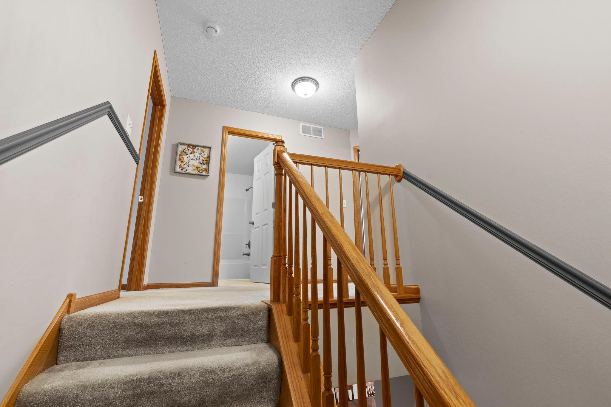 40-web-or-mls-1780 Riverside Dr-129.jpg