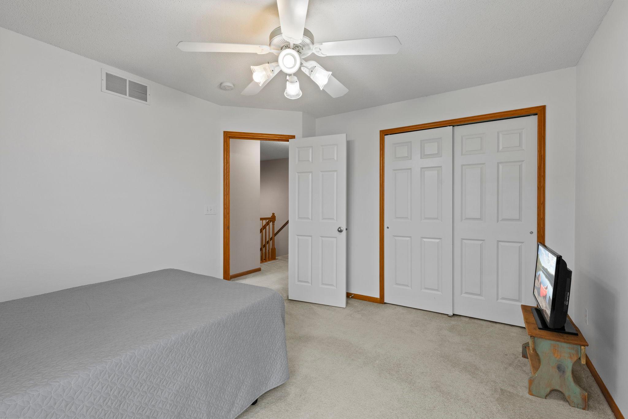 53-web-or-mls-1780 Riverside Dr-171.jpg