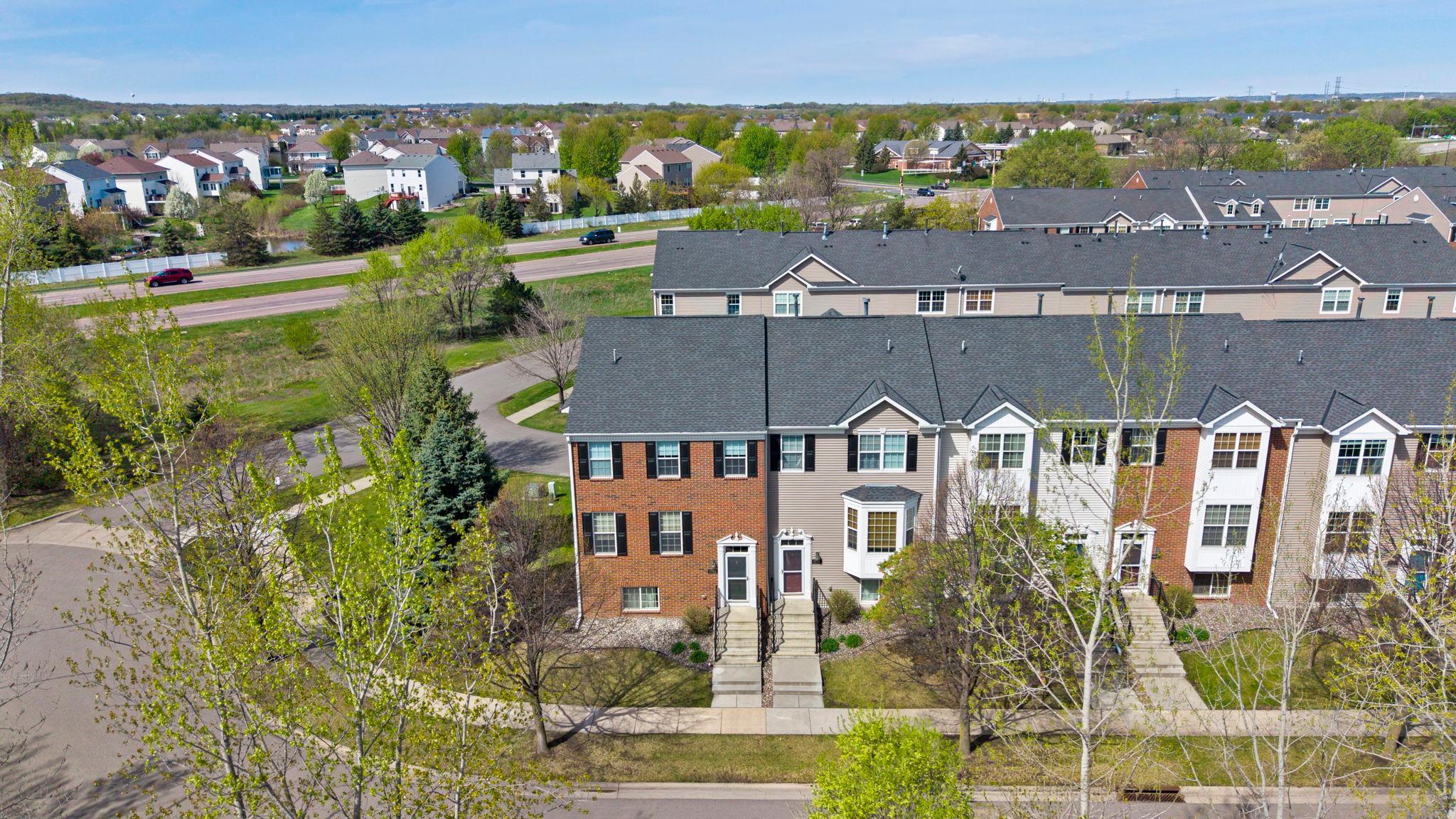 8-web-or-mls-1780 Riverside Dr Exteriors-15.jpg