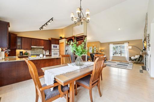 407 148th Avenue NE, Andover, MN 55304